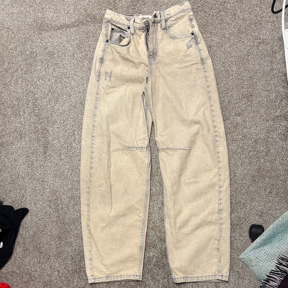 BDG Beige Denim Jeans